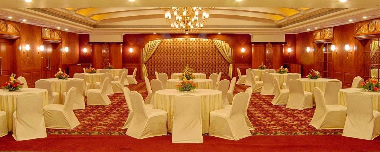 The Imperial Palace Rajkot Extérieur photo
