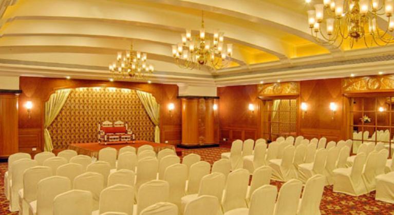 The Imperial Palace Rajkot Extérieur photo